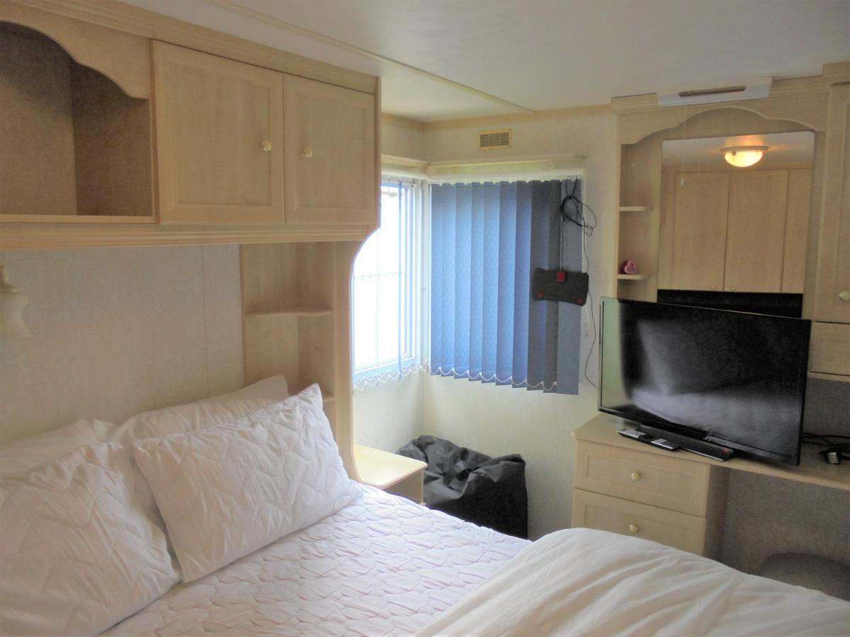 Seaview: The Crown:- 6 Berth, Central Heated, Enclosed Veranda อินโกลด์เมลส์ ภายนอก รูปภาพ